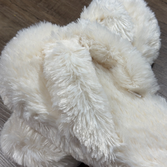 Aéropostale Flip Flop Women's Cream Faux Fur Soft Lightweight Indoor Slippers - Picture 3 of 6